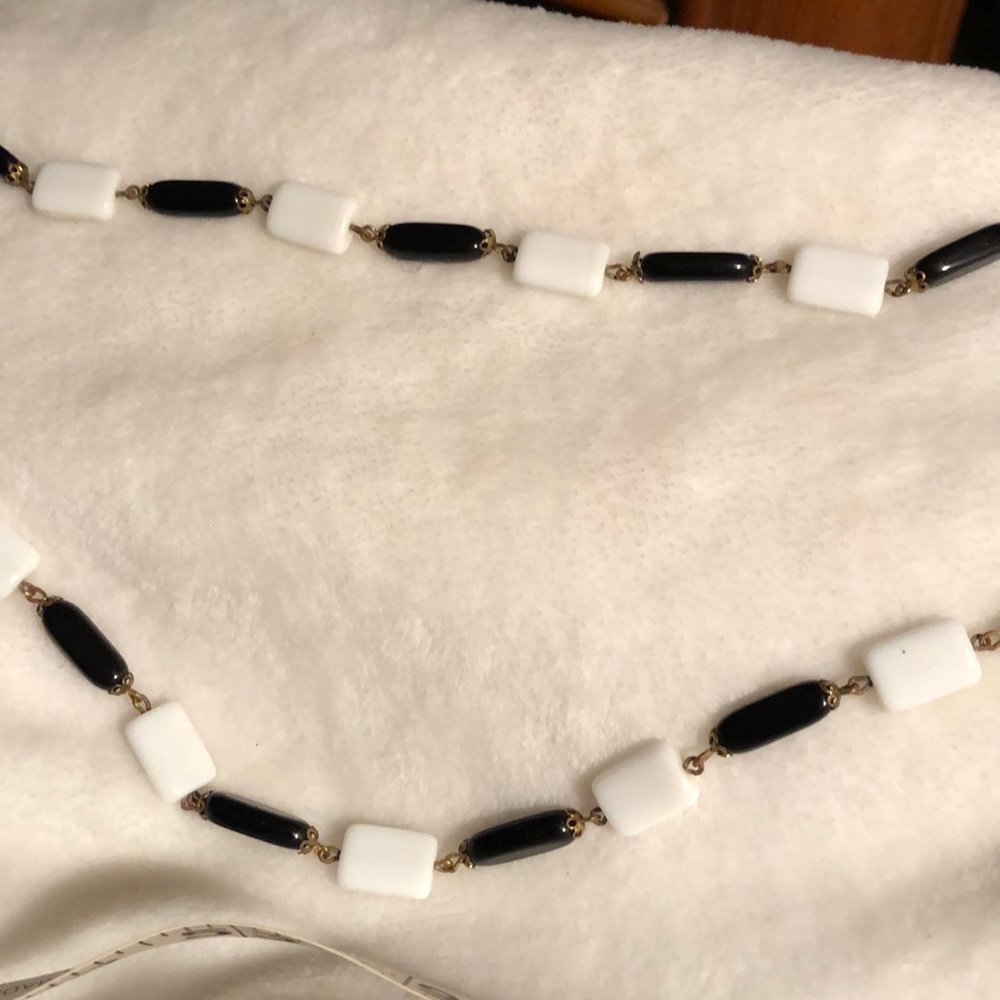 Vtg link black white square Oblong brass necklace